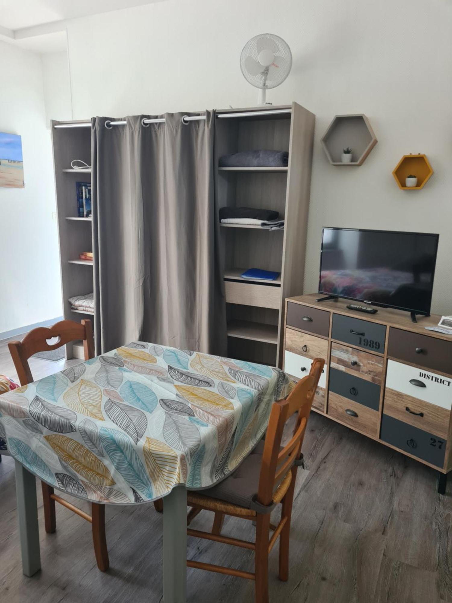 Chanoine Boursier Dol-de-Bretagne Cameră foto